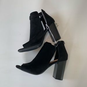 NWT! A-New-Day Peep Toe Stacked/Block Heel